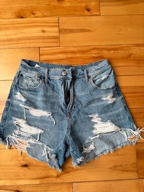 American eagle distressed Jean shorts